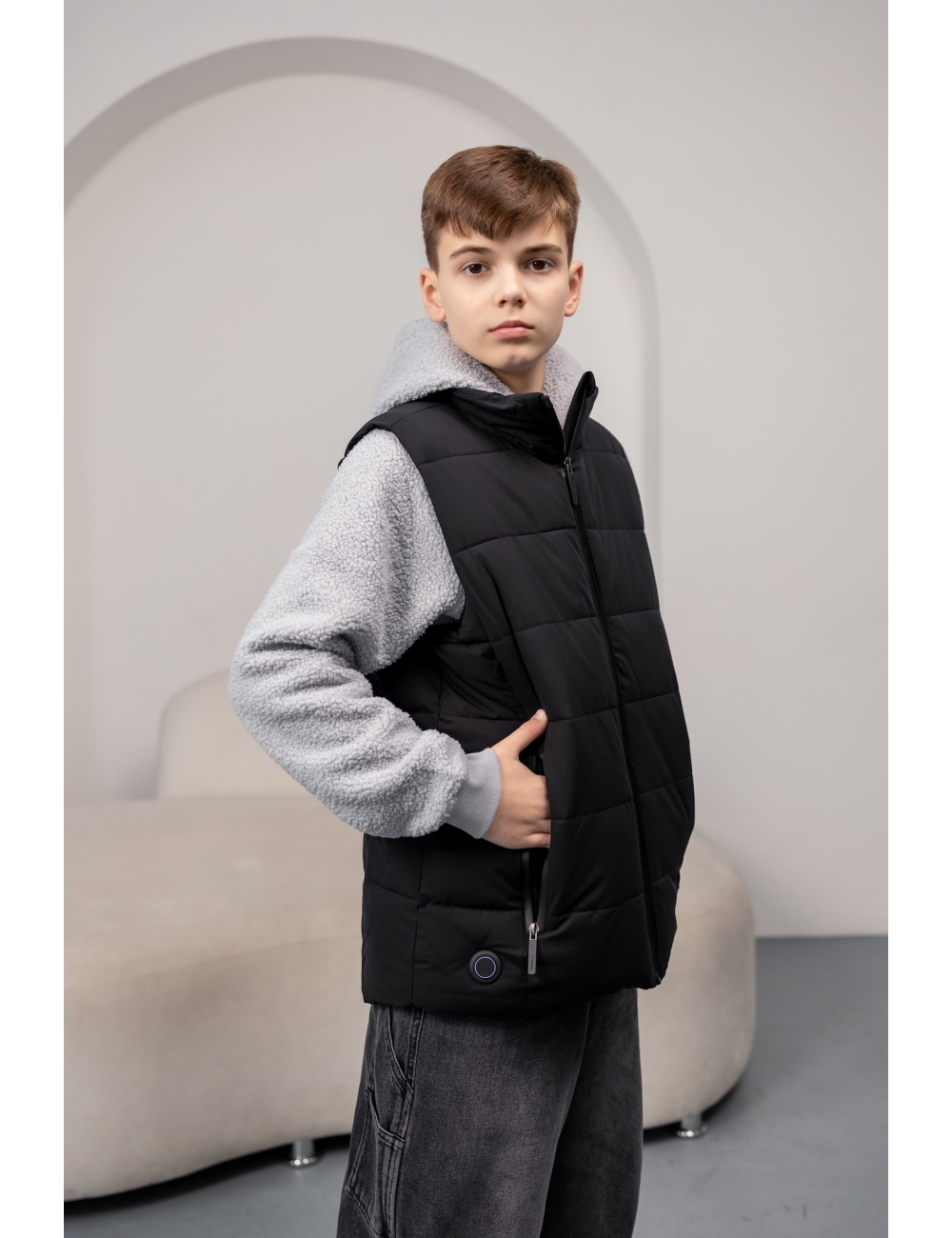 Жилетка (безрукавка) підліткова Nowear  чорна